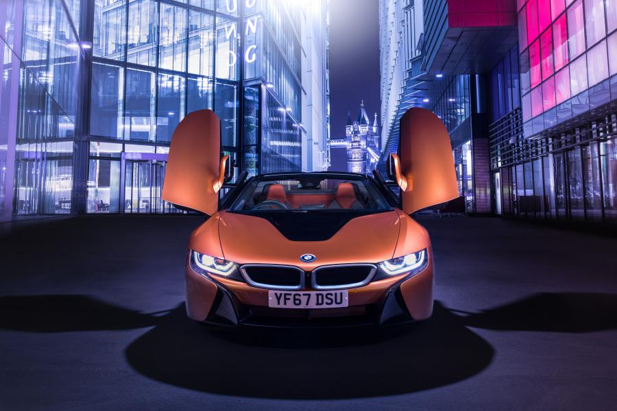  BMW i8 Roadster (I15) 2018 года  (UK) (фото 92 из 97)